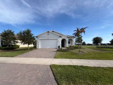Main picture of 2371 Caravan Pl
