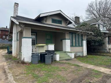 Main picture of 1708 Highland Ave