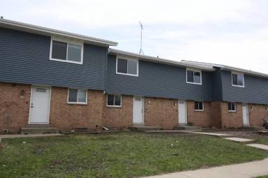 Main picture of 815-821 Mallard Ave