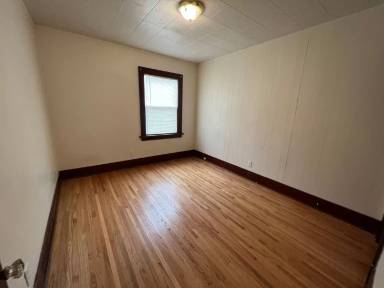 Main picture of 721 8th St S