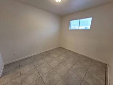 Main picture of 100 N 12th Ave