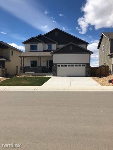 Main picture of 1295 Baker Pass St