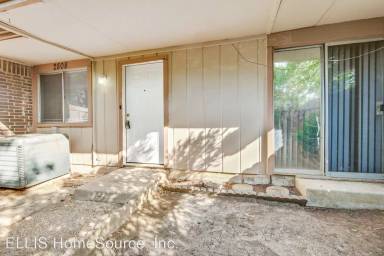 Main picture of 2808 W Walnut Hill Ln
