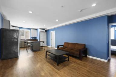 Main picture of 1164 W 24th St