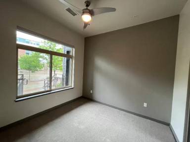 Main picture of 3000 Pearl Pkwy