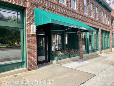 Main picture of 220 W Market St