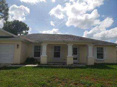 Main picture of 1904 NE 33rd Ter