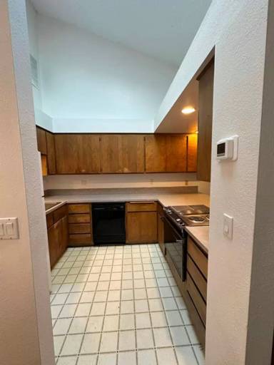 Main picture of 774 W Oregon Ave