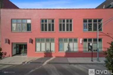 Main picture of 2418 W Bloomingdale Ave