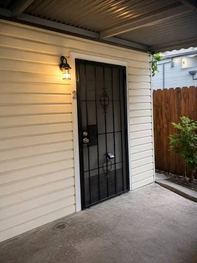 Main picture of 739 E Ashby Pl