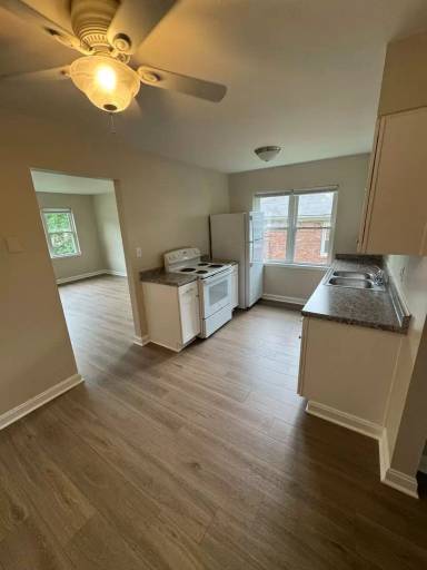 Main picture of 2711 Brownsboro Rd
