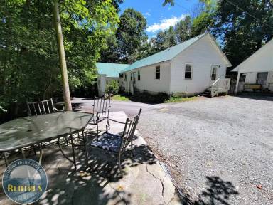 Main picture of 1579 Shulls Mill Rd