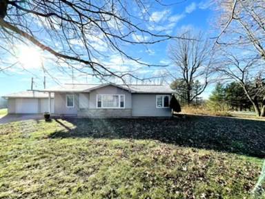 Main picture of 17500 Highway 8