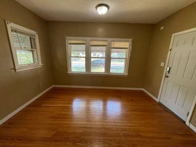 Main picture of 1112 2nd Ave SW