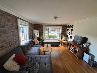 Main picture of 603 Pontius Ave N