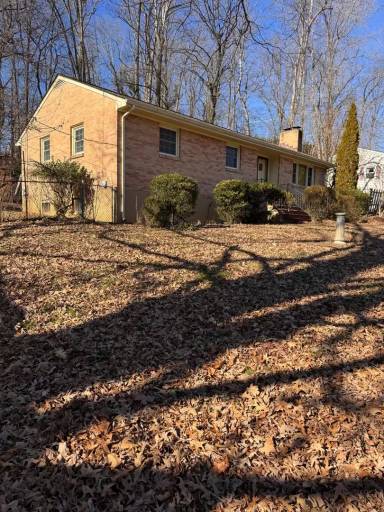 Main picture of 1927 Indian Hill Rd