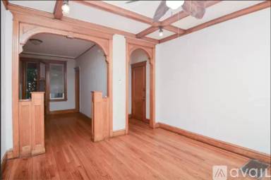 Main picture of 2605 W Iowa St