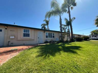 Main picture of 1621 Markerry Ave