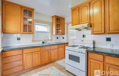 Main picture of 315 E 15th St
