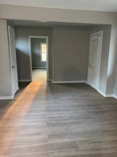 Main picture of 7900 White Oak Ln