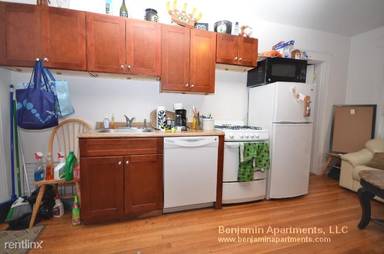 Main picture of 1615 Commonwealth Ave