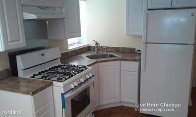 Main picture of 1615 W Foster Ave