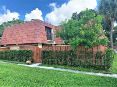 Main picture of 623 Buttonwood Ln