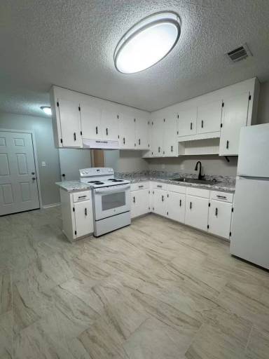 Main picture of 1118 Winton Ave