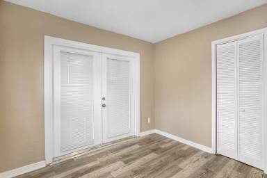 Main picture of 2552 27th Ave N