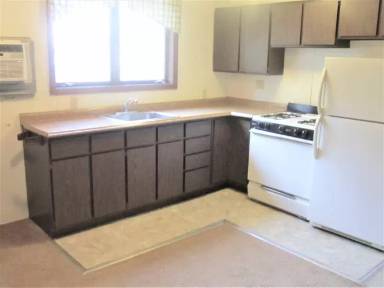 Main picture of 2421 Beechwood Blvd