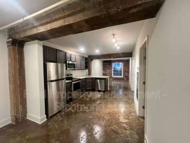 Main picture of 19 S 13th St