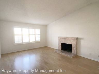 Main picture of 5060 Anaheim Loop