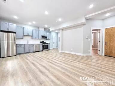 Main picture of 428-438 W Belden Ave