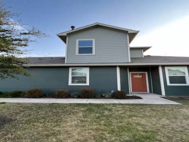 Main picture of 14401 Frankel Loop