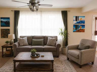 Main picture of 1725 Lake Sherwood Dr