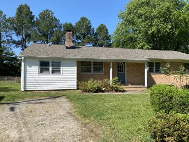 Main picture of 107 Caran Rd