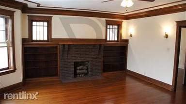 Main picture of 2823 W Logan Blvd