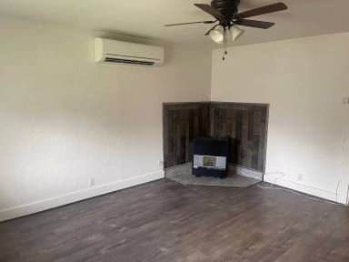 Main picture of 2410 Applegate Ave