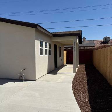 Main picture of 414 NE 2nd Ave