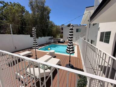 Main picture of 3531 Florida St