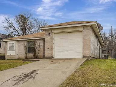 Main picture of 5717 Wellesley Ave