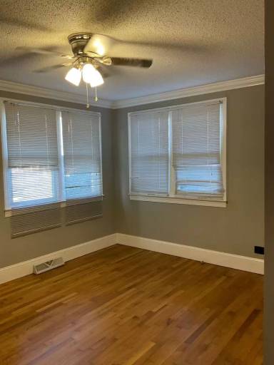 Main picture of 1328 Westbrook Cir