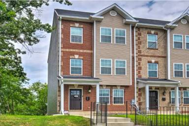Main picture of 4906 D St SE