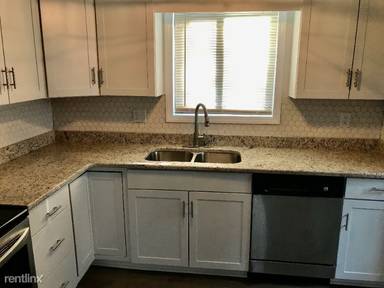 Main picture of 7 Tiffany Pl