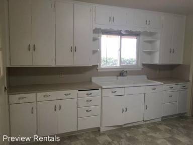 Main picture of 312 Warren St