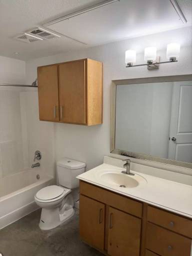 Main picture of 315 S Locust St