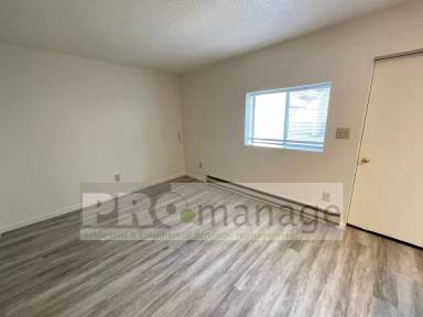 Main picture of 179 College St