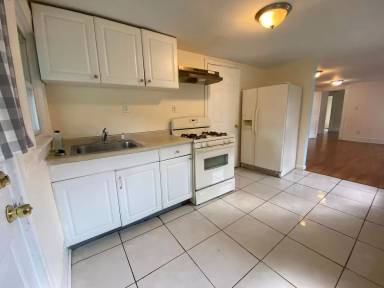 Main picture of 372 Harold St