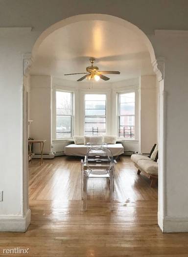 Main picture of 19 Liberty St