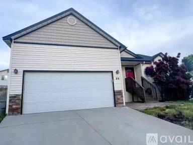 Main picture of 89 S Peppermint Dr